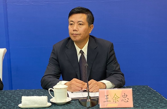 山东省市场监管局价监竞争局副局长 王余忠.jpg