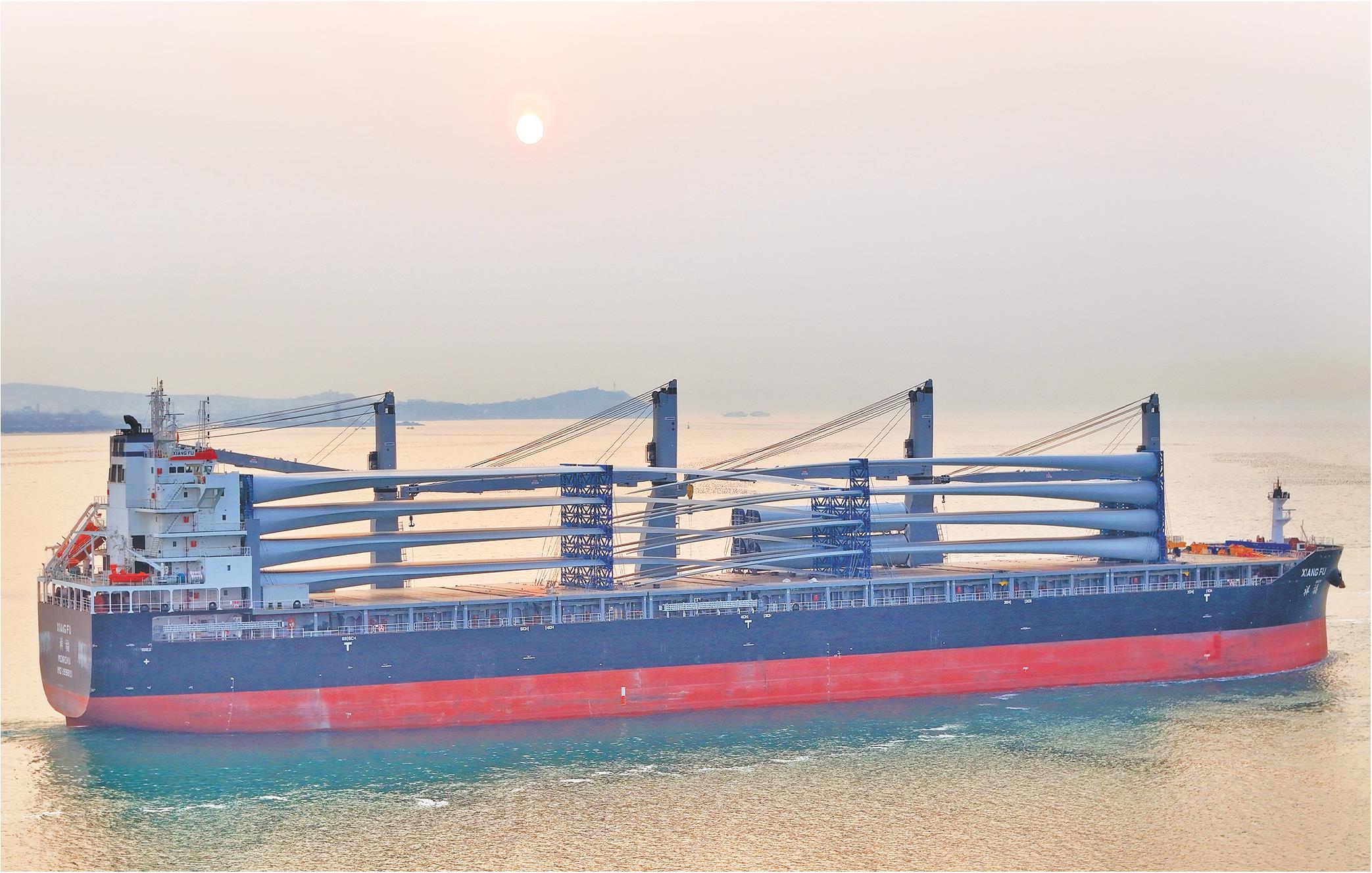 绿电重器 乘风出海