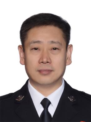 任泽龙